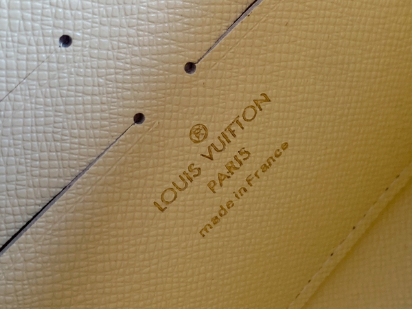 LVコピーウォレット素材ディテール